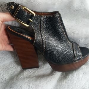 Lucky Brand Size 6m sandal genuine leather upper